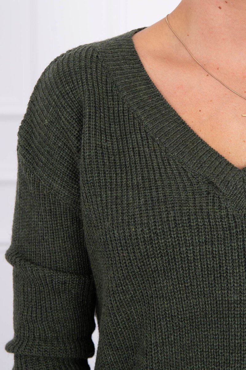 Sweter z dekoltem khaki